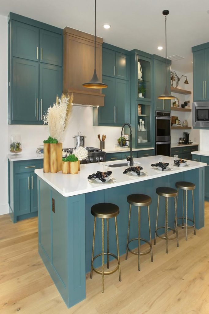 20 Stunning Emerald Green Kitchen Decor Ideas to Transform Your Space